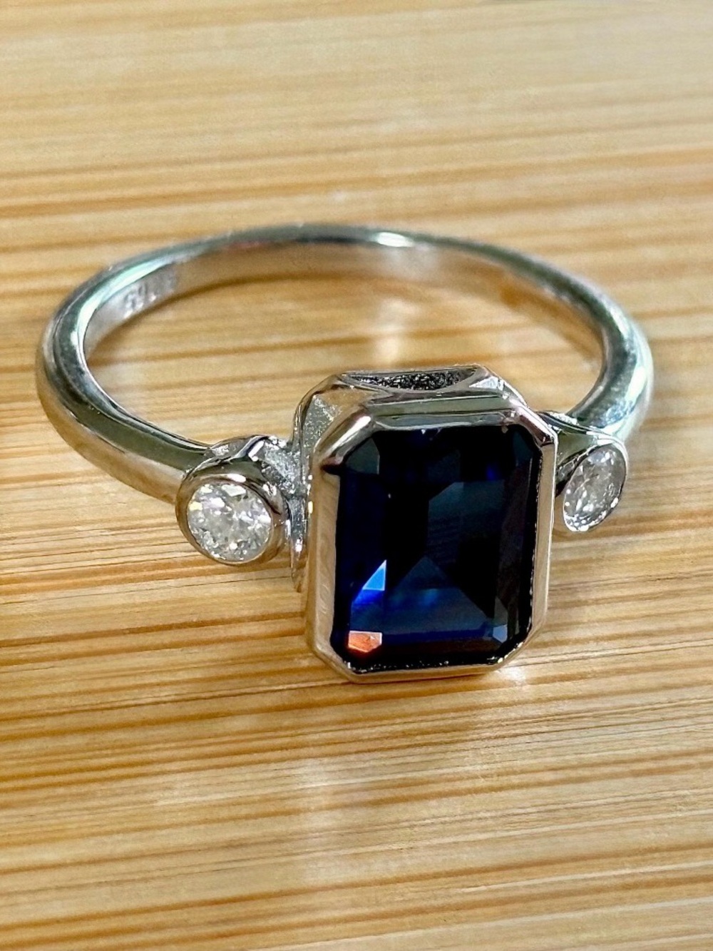 A certified 3ct lab-grown blue sapphire & .20ctw Moissanite ring, in 925 or 935! - Picture 3 of 11